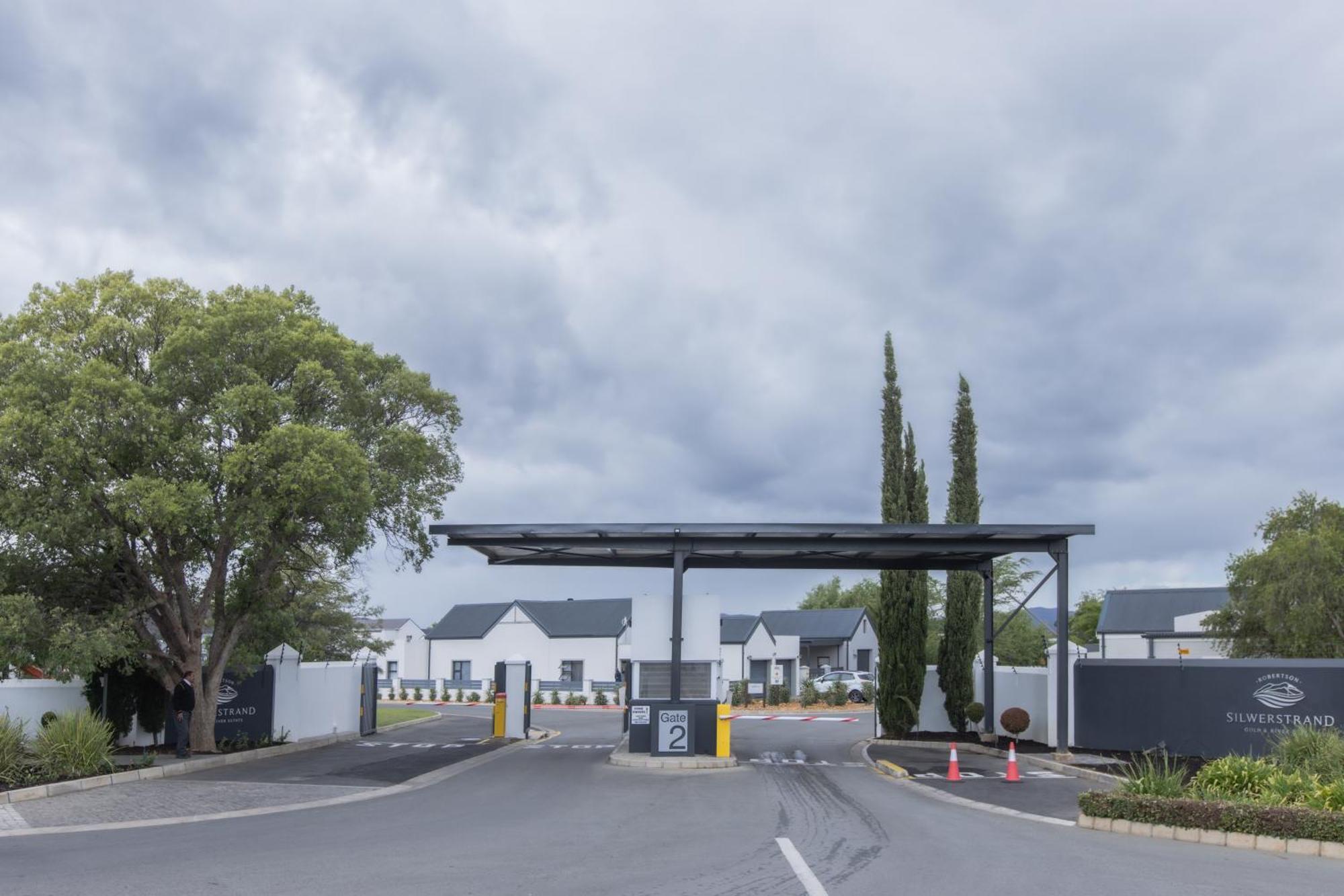 Lily'S Rest, Village On Silwerstrand, Robertson Esterno foto